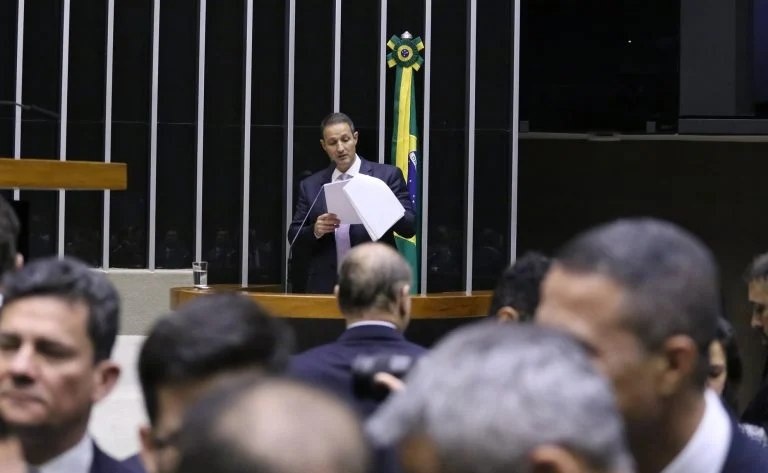 Marco legal do combate ao crime organizado aprovado na Câmara eleva penas e amplia bloqueio de bens, veja o que muda no Código Penal Marco legal aumenta pena de prisão para crimes cometidos por integrante de organização criminosa - Notícias