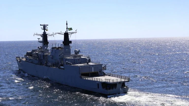 Crédito orçamentário para navios de escolta: Congresso analisa PLN 32/25 que injeta R$ 500 milhões na Marinha e mantém Fragatas Classe Tamandaré em 2026 Projeto abre crédito orçamentário para a construção de navios de escolta - Notícias