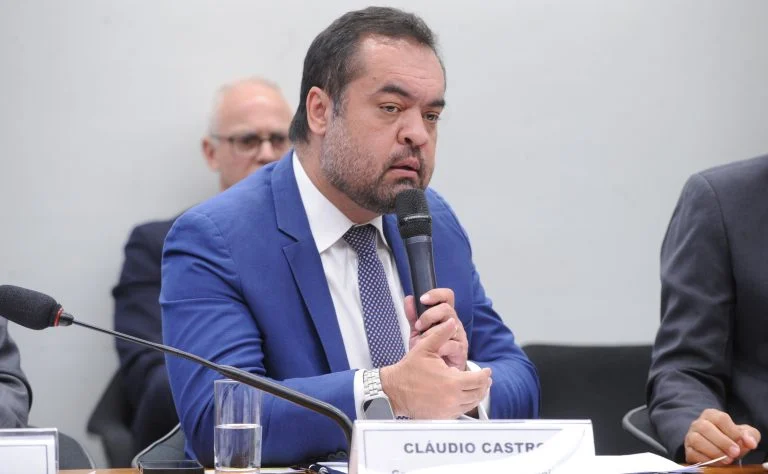 PEC 18/25: governador do Rio propõe taxação das bets para segurança e mais autonomia policial no combate ao crime organizado Governador do Rio defende mais recursos para combate ao crime organizado - Notícias