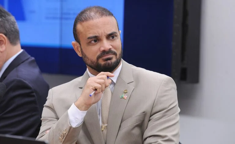 Comissão aprova criação de bolsa-desempenho para profissionais da segurança pública - Notícias