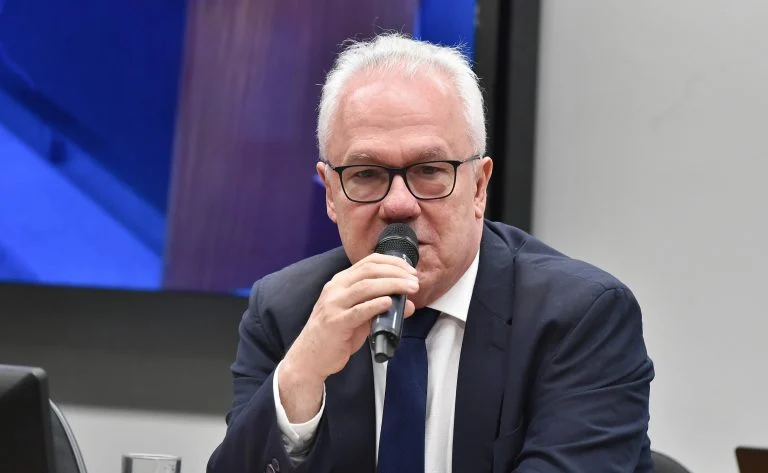 Irregularidade no Enem 2025? Presidente do Inep afirma que PF não encontrou vazamento e detalha por que 3 questões foram anuladas Presidente do Inep descarta qualquer irregularidade no Enem deste ano - Notícias