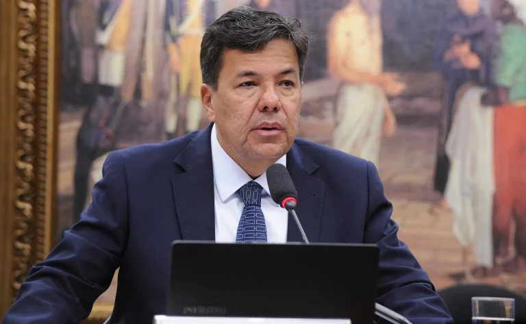 Comissão especial cancela votação do relatório sobre PEC da Segurança Pública - Notícias