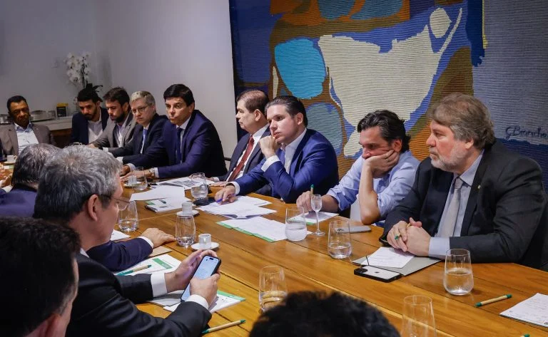 PEC da Segurança Pública e PL Antifacção são adiados para 2026 na Câmara dos Deputados: entenda o que muda, os pontos do texto e os próximos passos Votação da PEC da Segurança Pública e do projeto antifacção fica para 2026 - Notícias