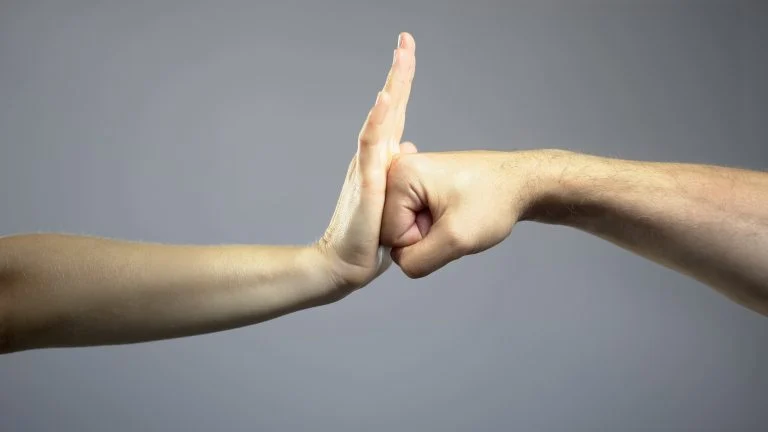 Lei 15.336/26 obriga relatório bienal sobre violência contra as mulheres, com dados do Registro Unificado, sancionada por Lula Lei obriga poder público a divulgar a cada dois anos relatório com dados sobre violência contra mulheres - Notícias