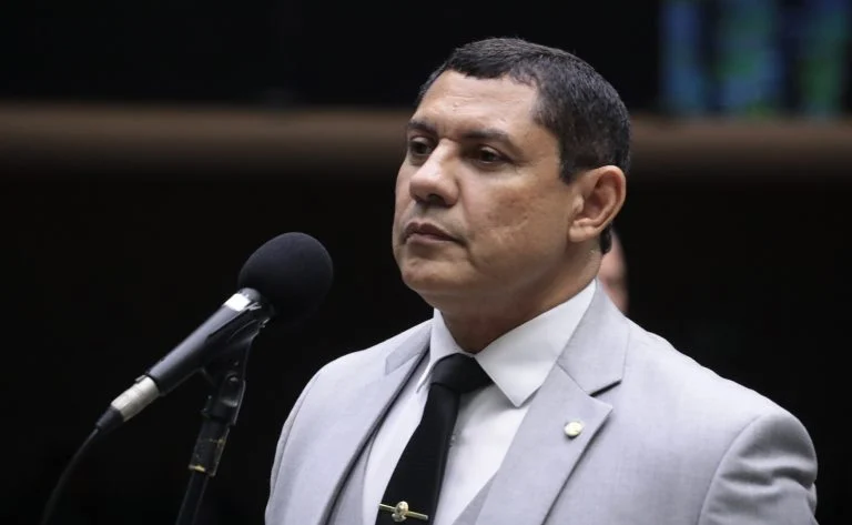 Concursos da PM: Comissão de Segurança Pública aprova reserva de 5% das vagas para filhos de militares mortos em serviço, entenda o PL 4526/24 Comissão aprova reserva de 5% das vagas em concursos da PM para filhos de militares mortos em serviço - Notícias