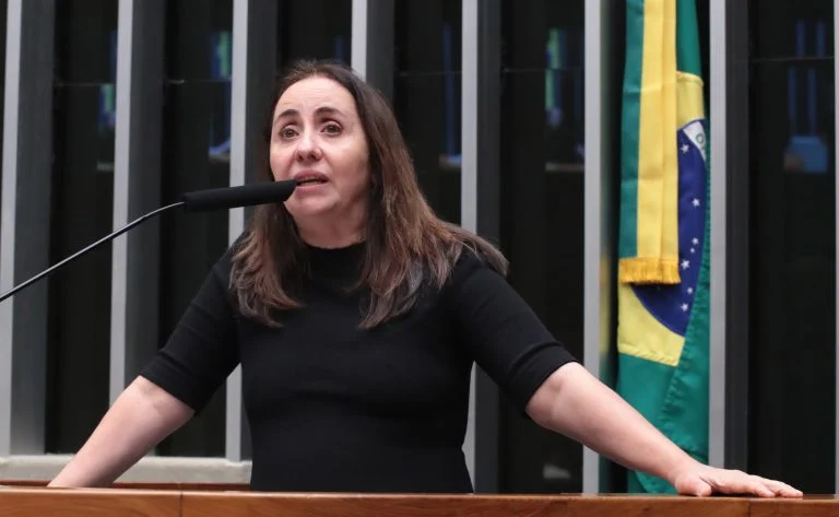 Comissão aprova novas regras para atendimento de saúde a presos e uso de telemedicina - Notícias