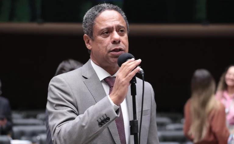 Crime de desaparecimento forçado: Câmara aprova tipificação hedionda e imprescritível, entenda penas e próximos passos Câmara aprova projeto que define o crime de desaparecimento forçado de pessoa - Notícias