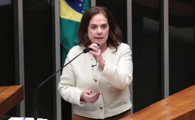 Protocolo de atendimento a vítimas de estupro é aprovado na Câmara, unifica rotinas de saúde e polícia e segue ao Senado Câmara aprova projeto que cria protocolo de atendimento a vítimas de estupro - Notícias