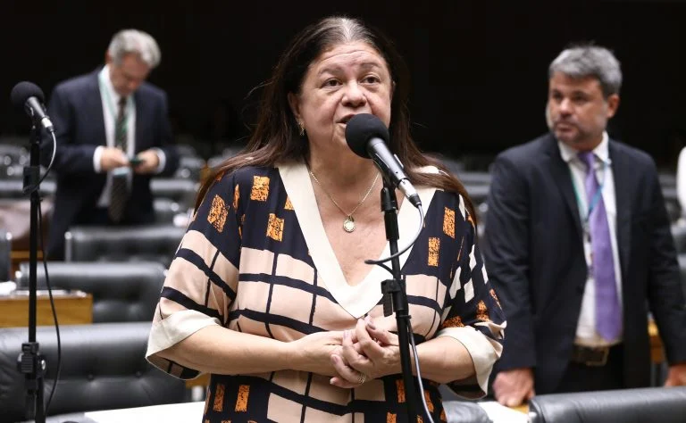 Câmara aprova PL que restringe a divulgação de imagens de vítimas: o que muda no Código Civil e no Código Penal Câmara aprova projeto que restringe divulgação de imagens de vítimas de crime ou de acidente - Notícias