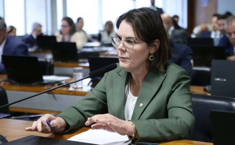 CCJC aprova PL 583/21 e garante tratamento respeitoso à mulher em investigação policial e processo penal, entenda o que muda e os próximos passos no Senado Comissão aprova garantia de tratamento respeitoso à mulher durante investigação policial e processo penal - Notícias