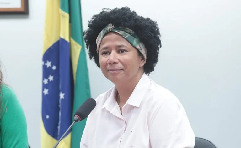 Comissão da Câmara aprova sistema nacional para monitorar violência contra crianças, integrando dados e acelerando respostas no Brasil Comissão aprova criação de sistema nacional para monitorar violência contra crianças - Notícias