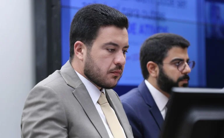 Comissão da Câmara aprova uso do Fundo de Fiscalização das Telecomunicações na segurança pública, com repasse de até 10% para combater crimes Comissão aprova uso do Fundo de Fiscalização das Telecomunicações em segurança pública - Notícias
