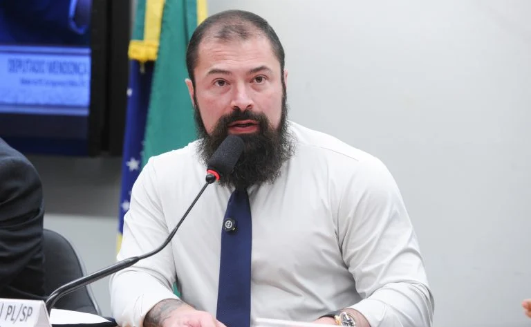 Precatórios para quitar imóveis: Câmara avança em regra para agentes de segurança, com limite de desconto e proteção contra leilão Comissão aprova uso de precatórios para quitar imóveis de agentes de segurança - Notícias