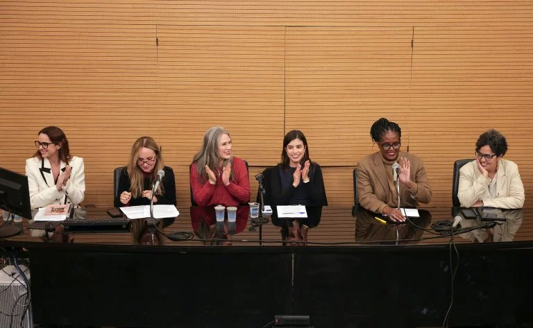Criminalização da misoginia, Tabata Amaral detalha proposta do PL 896/2023, pede sugestões em São Paulo e mira votação antes do recesso Tabata Amaral pede sugestões a projeto contra a misoginia em debate em São Paulo - Notícias